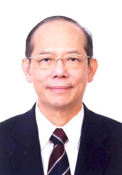 Kuo-Hsiung Lee