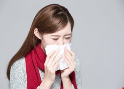 中西醫結合科治療鼻竇炎 中藥內服 西藥鼻噴劑  緩解濃稠鼻涕