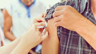 全球麻疹疫情持續上升，呼籲您有發燒、鼻炎、結膜炎、咳嗽及紅疹症狀，請儘速就醫