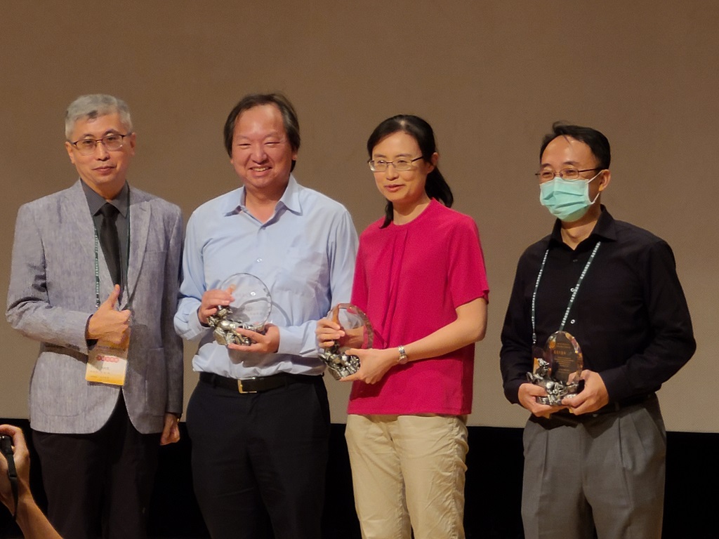 恭喜精神醫學部社區精神科鄭婉汝主任獲得『109年度臺灣精神醫學會保羅楊森博士思覺失調症研究論文獎』！