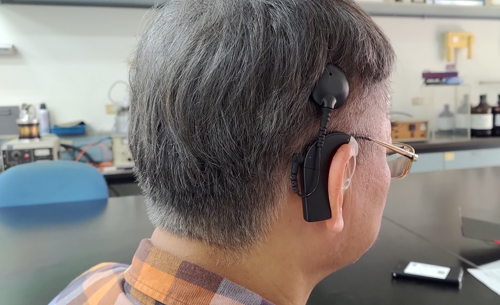 人工耳蝸(電子耳)讓聽損者重獲新「聲」 改善戴口罩溝通受阻的防疫生活